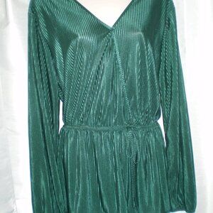 nwt JOLIE&JOY CHRISTMAS GREEN SILKY V NECK BLOUSE SZ 1X